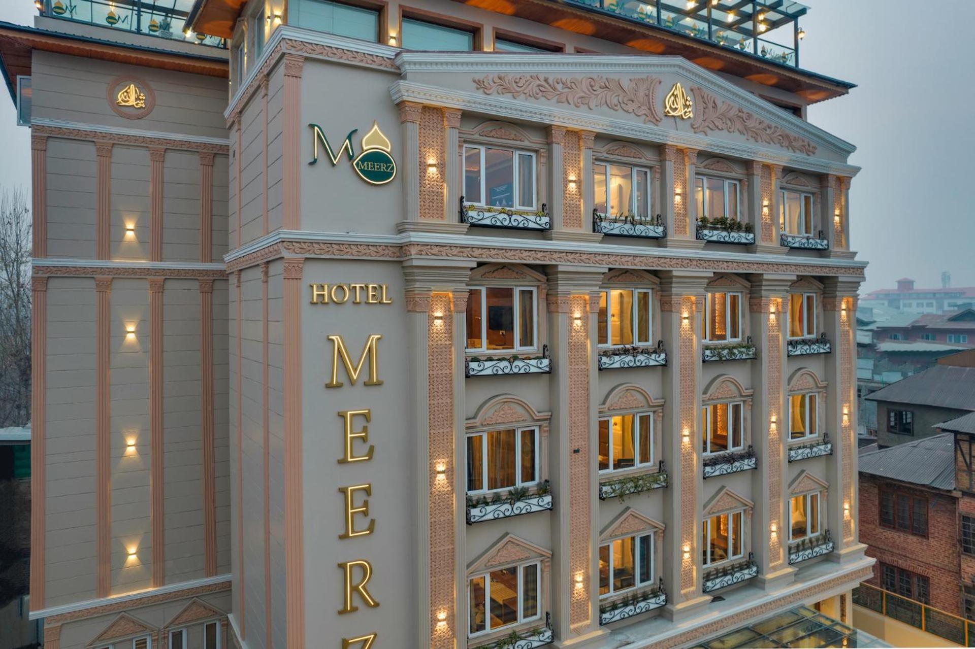 Hotel Meerz Srīnagar 外观 照片